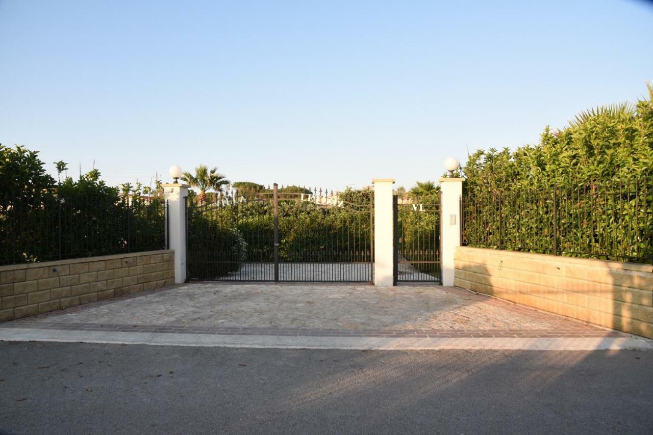 Villa Letizia Campofelice Di Roccella Exterior photo